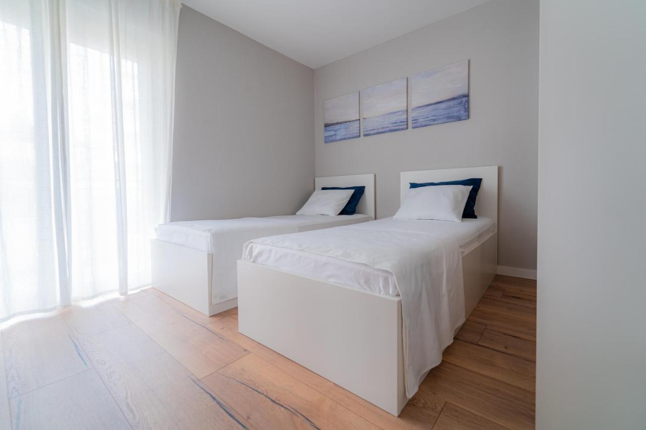 Luxury Apartment Laluna Kamen エクステリア 写真