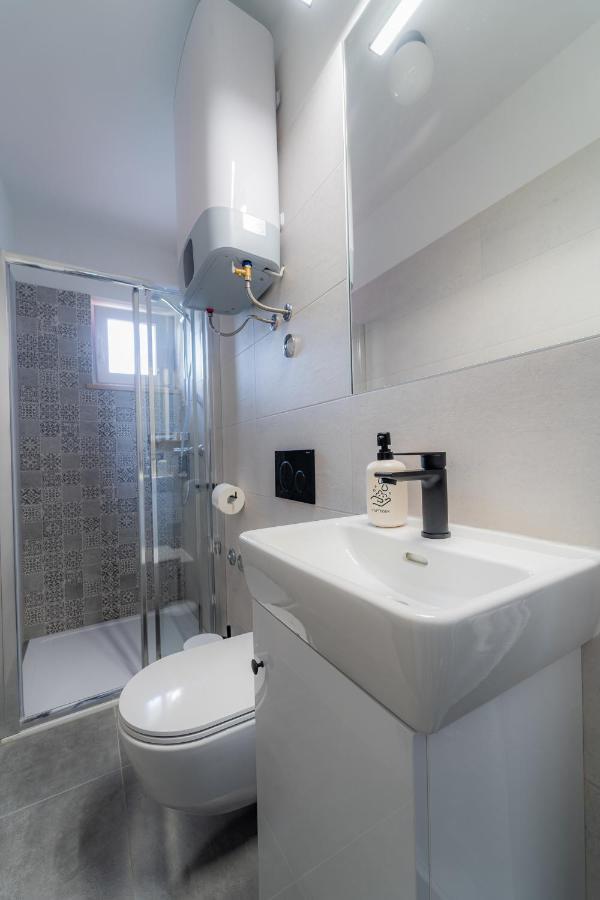 Luxury Apartment Laluna Kamen エクステリア 写真