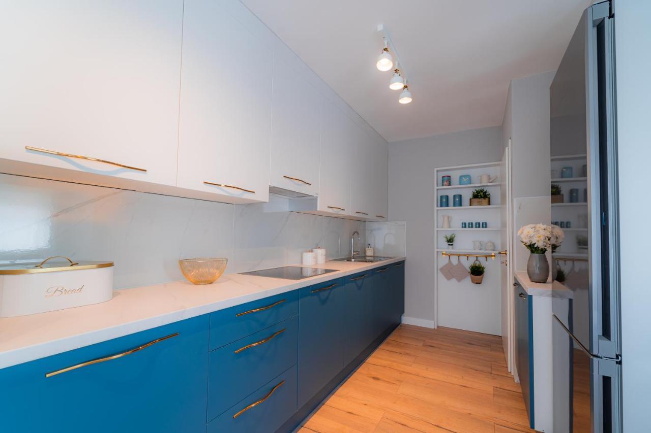 Luxury Apartment Laluna Kamen エクステリア 写真
