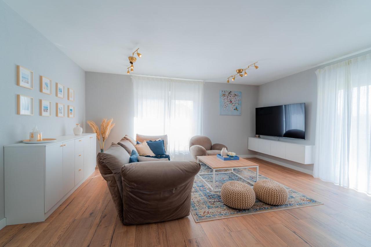 Luxury Apartment Laluna Kamen エクステリア 写真